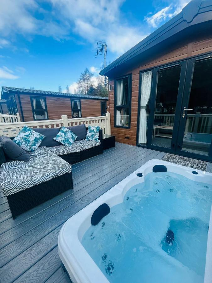 Buttermere Lodge With Hot Tub Barmby on the Moor Zewnętrze zdjęcie