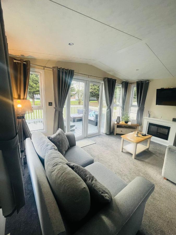 Buttermere Lodge With Hot Tub Barmby on the Moor Zewnętrze zdjęcie