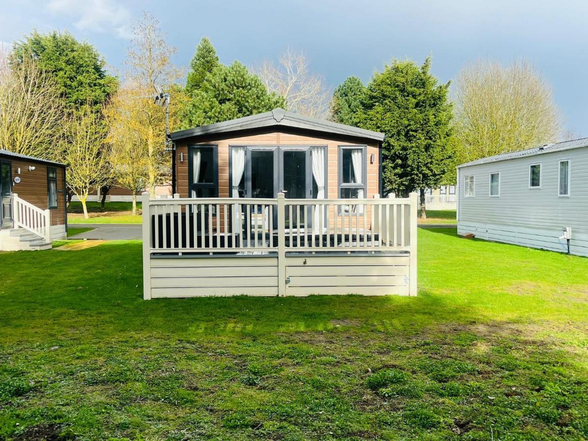 Buttermere Lodge With Hot Tub Barmby on the Moor Zewnętrze zdjęcie